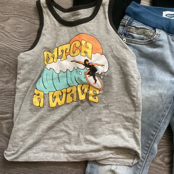 Lot of Boys Clothes size 6-8 - Picture 2 of 6